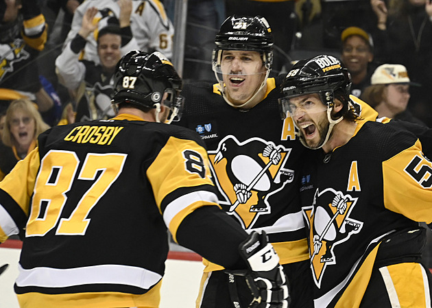 Ottawa deklasovala Boston sedmi góly, Crosby pokořil metu 1 700 bodů