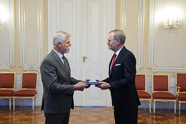 Pavel přijal od Fialy demisi. Máme se líp, než někteří tvrdí, řekl prezident