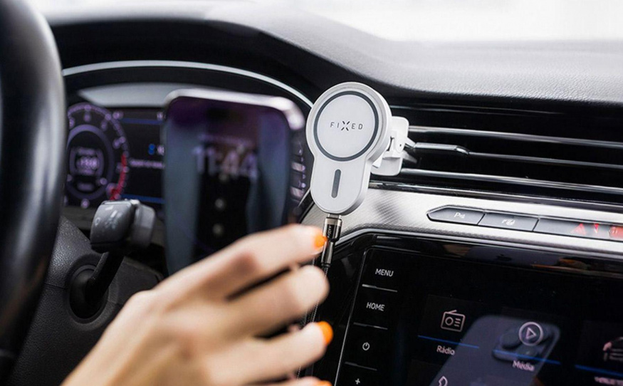 Na Fixed padly obří slevy. Oblíbená MagPowerstation za 799 Kč a chytrý Tag jen za 299 Kč