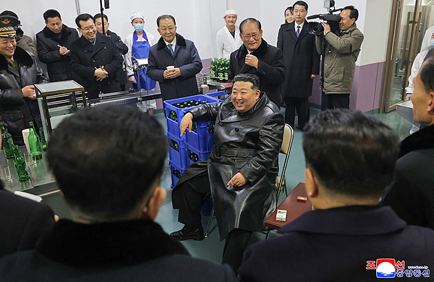 Kim otvíral továrny. Ochutnal sójovou omáčku, pšeničnou pastu či pivo