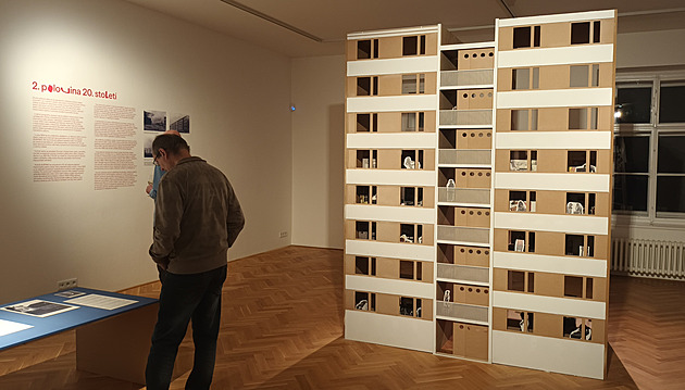 Od gotiky k panelákům. Výstava přibližuje vývoj architektury i obřími maketami