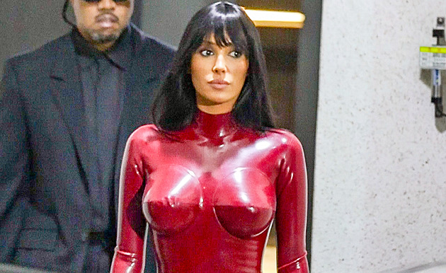 Proč chodí Bianca Censori na veřejnosti nahá? Komplimenty ani kritiku nehledá