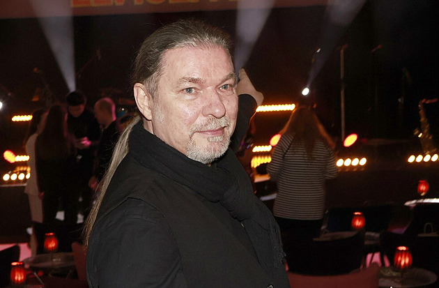 Synové se vrhli na rap. Moc tomu nerozumím, ale nezrazuji je, říká Kolář