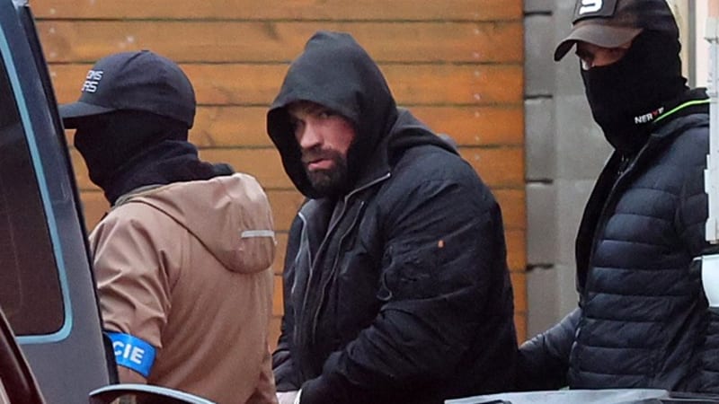 Proč je stíhaný Vémola? Úplně na počátku mělo být prolomení šifrovaných telefonů 