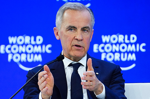 Malé země, spojte se, apeloval kanadský premiér v Davosu. A citoval z Havla