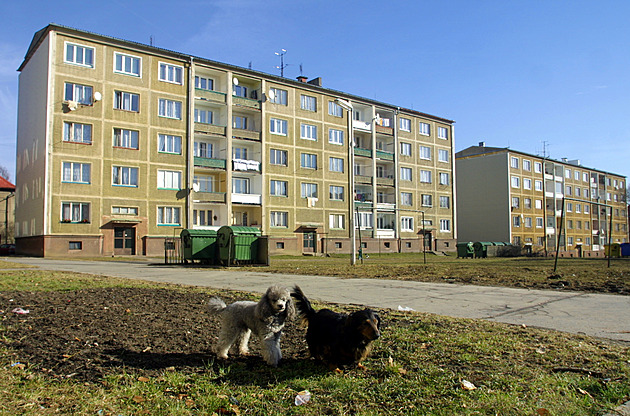 Spáleniště dostává moderní tvář. Vrcholí modernizace chebského sídliště