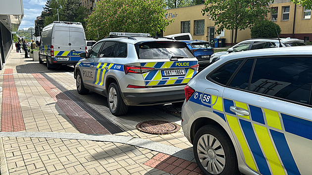 Policisté hledají v jihlavské škole bombu, výhrůžka přišla e-mailem