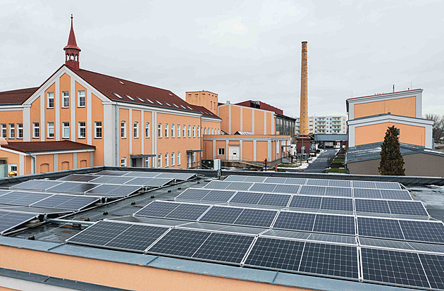 Plány silničářů na fotovoltaiku hatí možný konec zelených dotací od státu