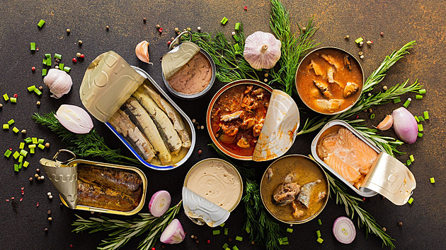 Jak dlouho vydrží otevřená konzerva v lednici? Tohle číslo vás možná překvapí