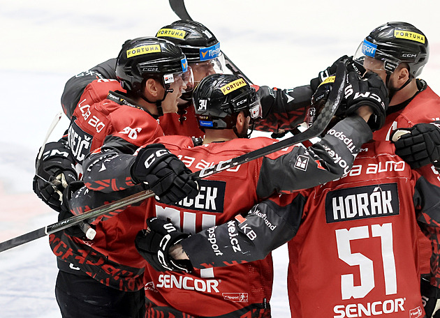 Tři využité přesilovky a Sparta dál dýchá. Zdolala Plzeň a čtvrtfinále vrací do Prahy