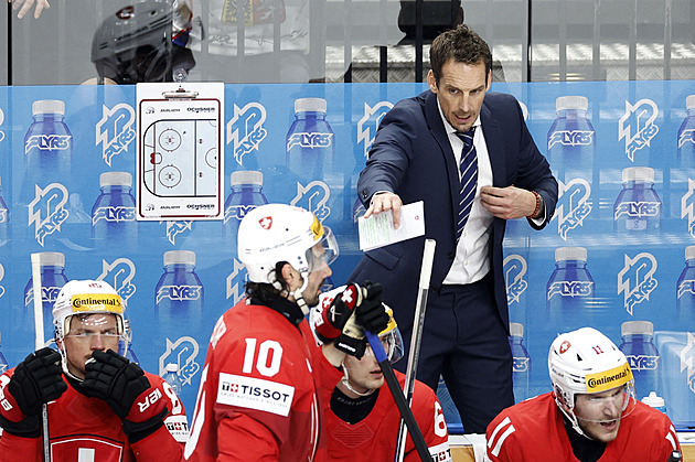 Nedodržel hodnoty, porušil důvěru. Švýcaři měsíc před domácím MS vyhodili trenéra