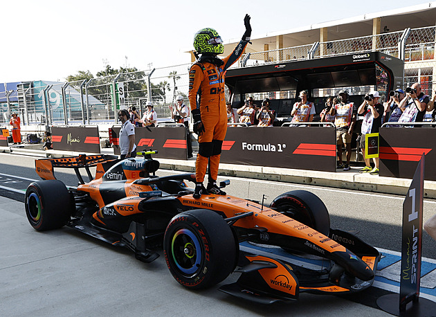 Norris ovládl kvalifikaci sprintu v Miami před Antonellim a Piastrim, Russell zaostal