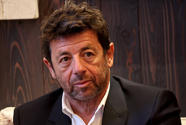 „Zničil mi dospívání.“ Zpěvák Bruel čelí dalšímu trestnímu oznámení kvůli znásilnění