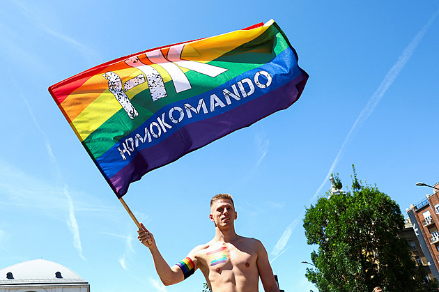 České centrum v Budapešti podpořilo Pride. Vedení brzy skončí, reaguje Macinka