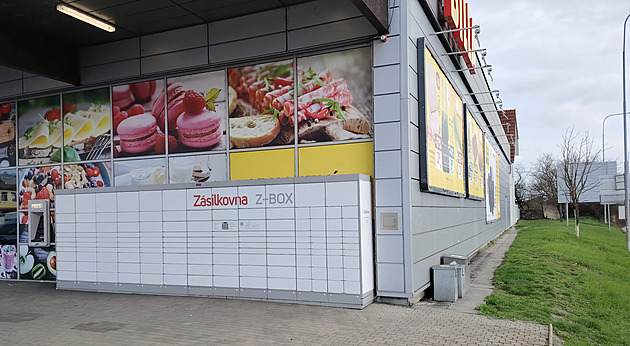 Nákupy i zásilky na jednom místě. Výdejní boxy u supermarketů bodují