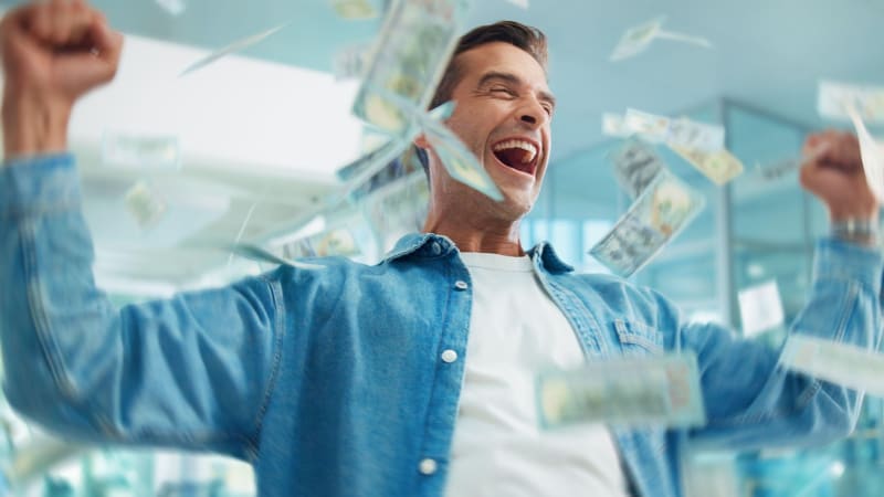 Loterijní šílenství v Německu: Tři lidé trefili jackpot, rozdělí si více než miliardu