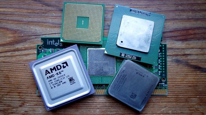 Intel dál ztrácí tržní podíl ve prospěch AMD, polepšil si ale na nečekaném místě. Podíl čipů Arm už je přes 15 %