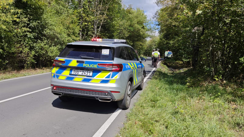 Hledají se svědci tragické nehody na Mostecku: Policie směřuje výzvu ke konkrétnímu řidiči