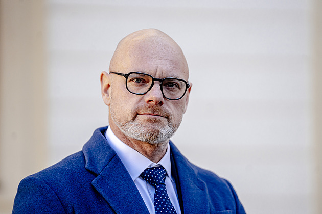 Pavel přijal Plagu kvůli rozpočtu. Školství je priorita, kritizoval návrh prezident