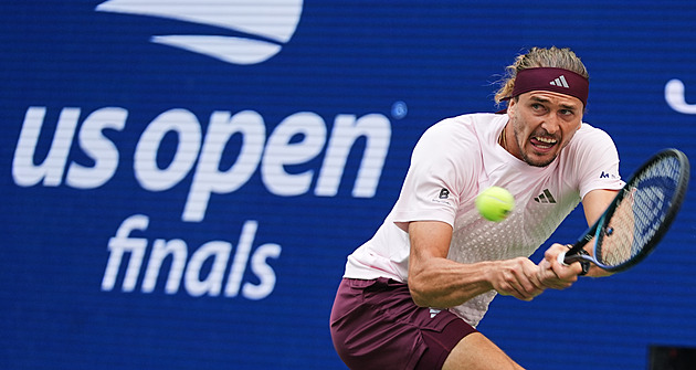 US Open ONLINE: První set finále získává Zverev, Shelton se trápí