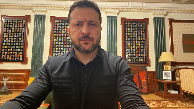 Nestůjte na straně agresora, chceme upřímnost, apeluje Zelenskyj na USA