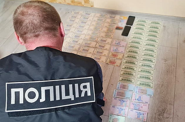Razie v centrální bance Ukrajiny. Detektivové jsou v kanceláři jejího šéfa